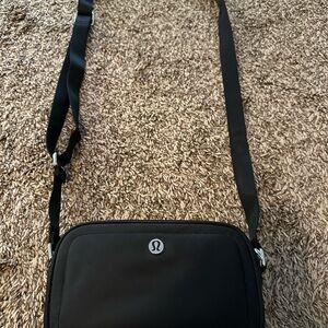 lululemon athletica Black Crossbody Camera Bag